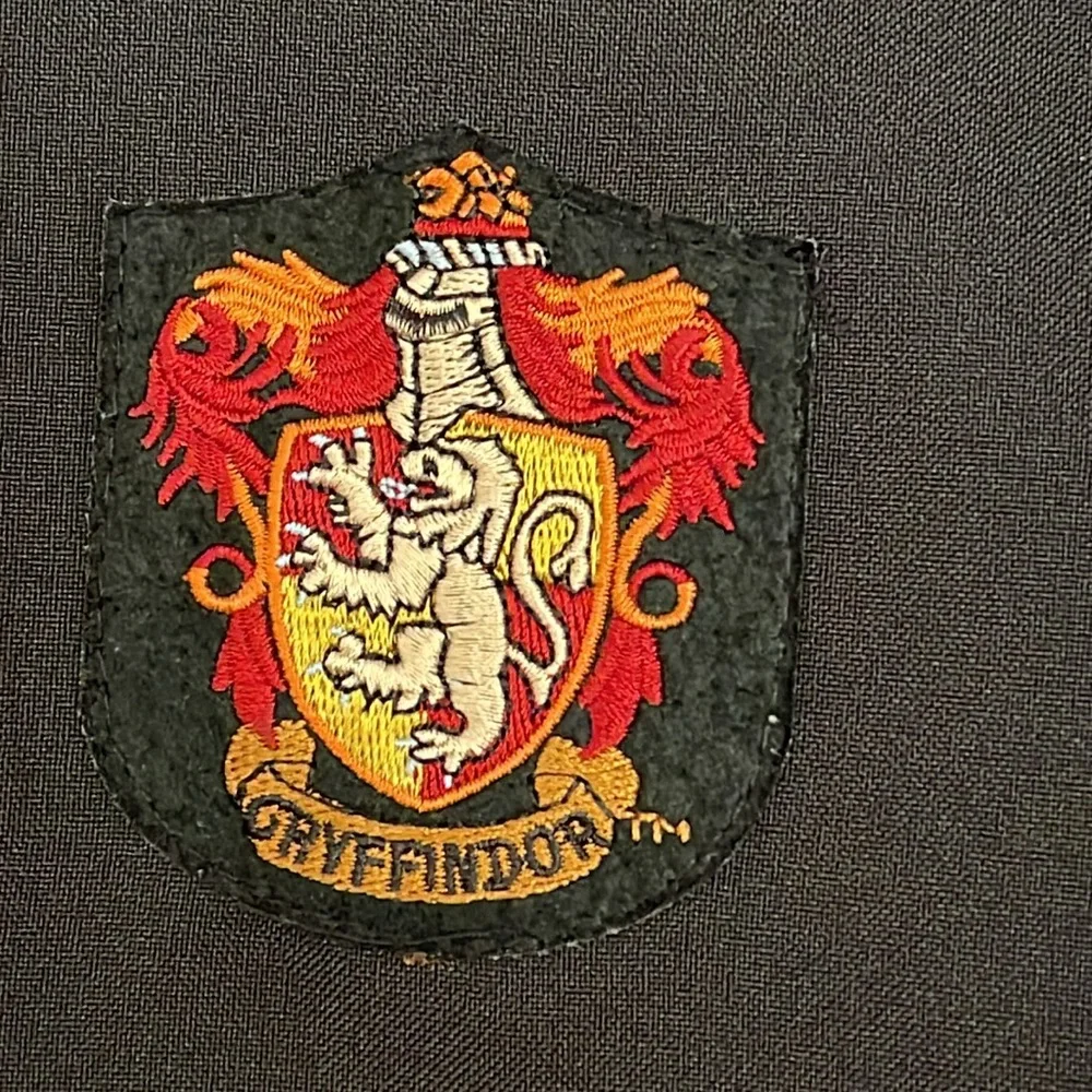 UNIVERSAL STUDIO DELUXE GRYFFINDOR YOUTH ROBE